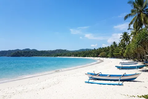 Pantai Pasir Putih Pangandaran